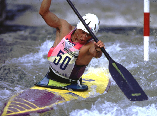 latihan-fisik-penting-untuk-atlet-canoe-slalom-profesional